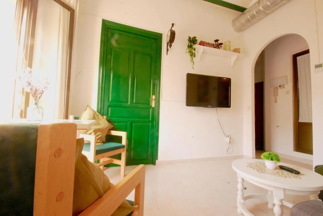 Apto Columnas Recaredo Daire Sevilla İspanya